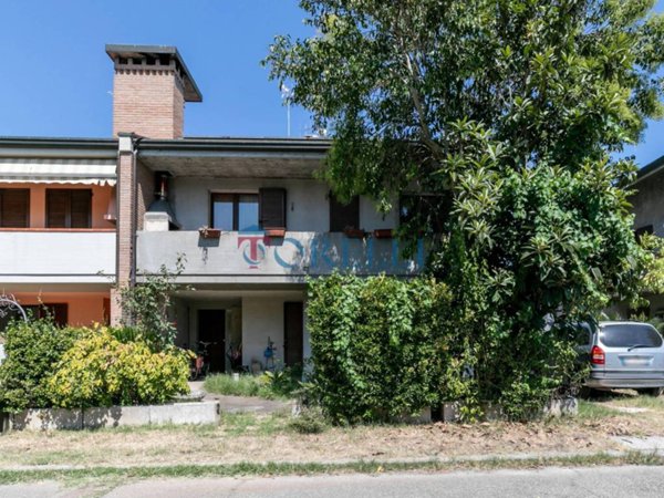 casa indipendente in vendita a Cervia in zona Montaletto
