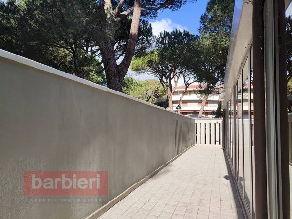 locale commerciale in vendita a Cervia in zona Milano Marittima