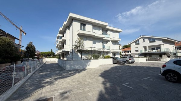 appartamento in vendita a Cervia in zona Pinarella