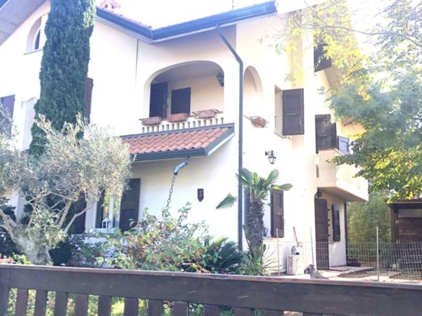 casa indipendente in vendita a Cervia in zona Terme