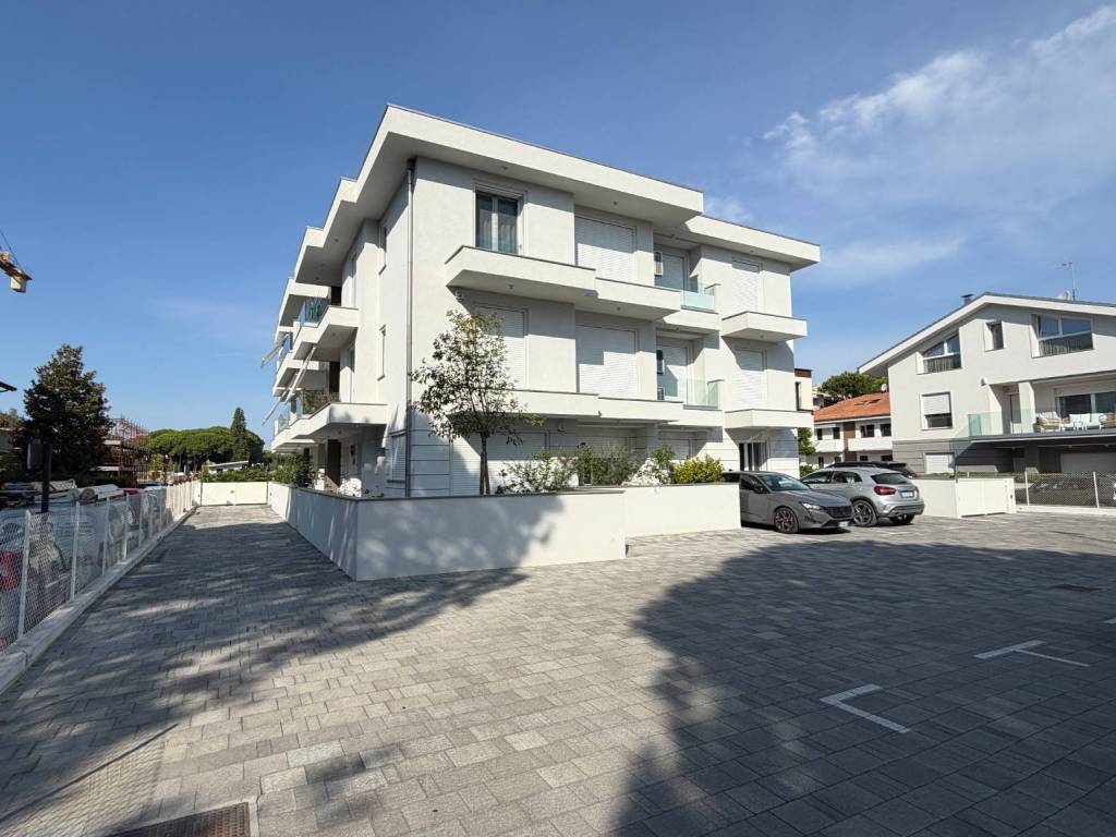 appartamento in vendita a Cervia in zona Pinarella