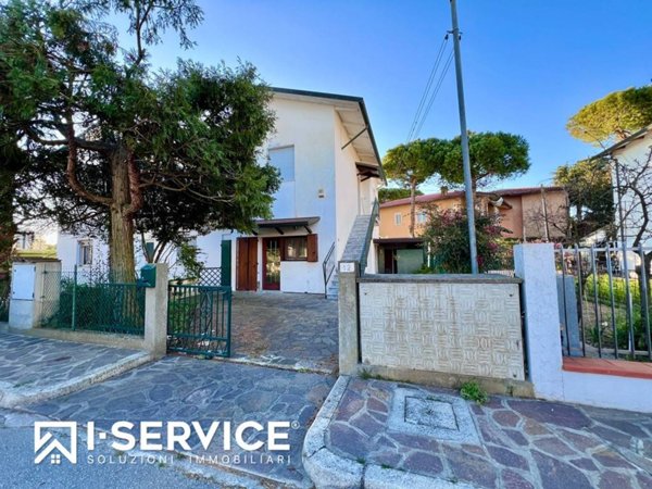 casa indipendente in vendita a Cervia in zona Terme