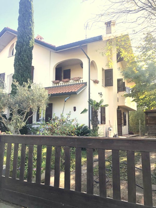 casa indipendente in vendita a Cervia in zona Terme