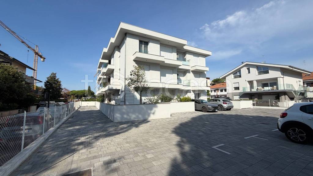 appartamento in vendita a Cervia in zona Pinarella