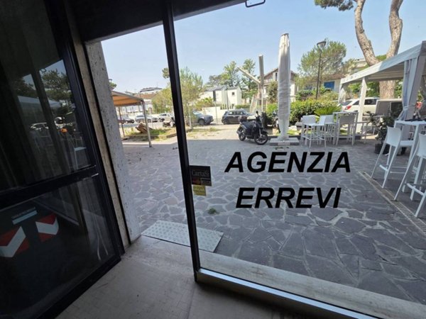 negozio in vendita a Cervia in zona Milano Marittima