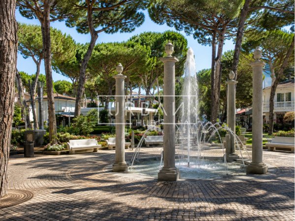 appartamento in vendita a Cervia in zona Milano Marittima