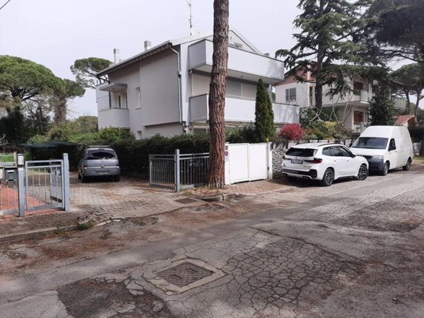 appartamento in vendita a Cervia in zona Milano Marittima