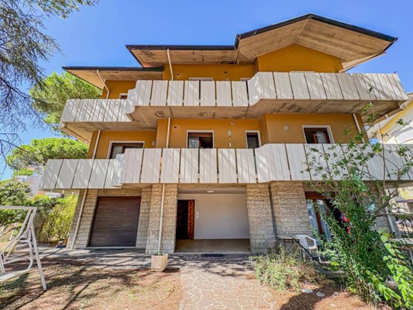 appartamento in vendita a Cervia in zona Pinarella
