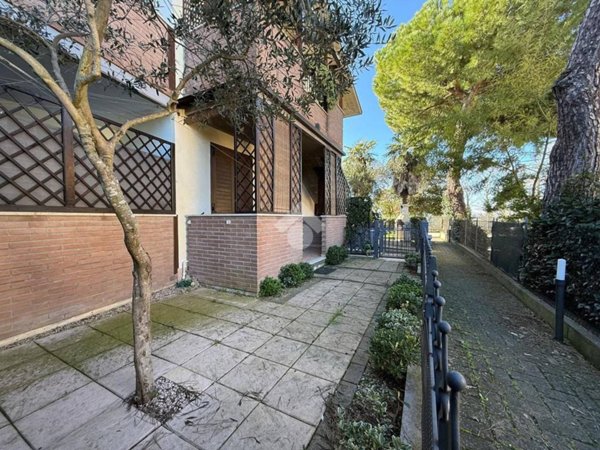 appartamento in vendita a Cervia in zona Pinarella