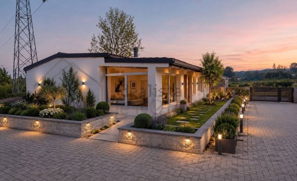 casa indipendente in vendita a Cervia in zona Terme