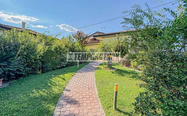 casa indipendente in vendita a Cervia in zona Pisignano