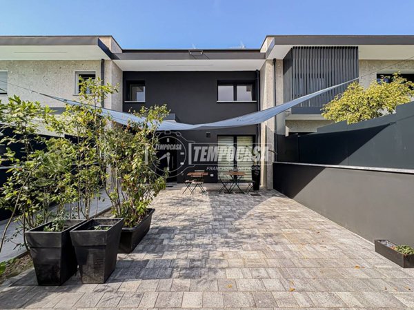 casa indipendente in vendita a Cervia in zona Terme