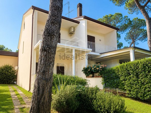 casa indipendente in vendita a Cervia in zona Milano Marittima