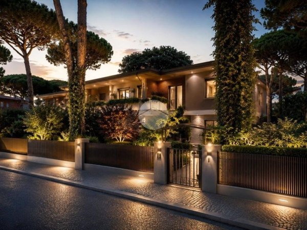 casa indipendente in vendita a Cervia in zona Milano Marittima