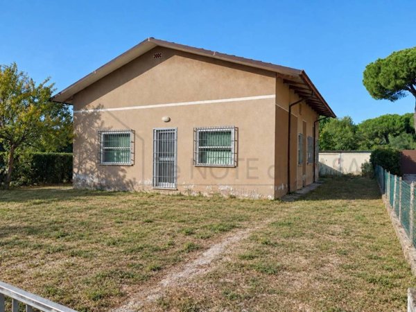 casa indipendente in vendita a Cervia in zona Pinarella