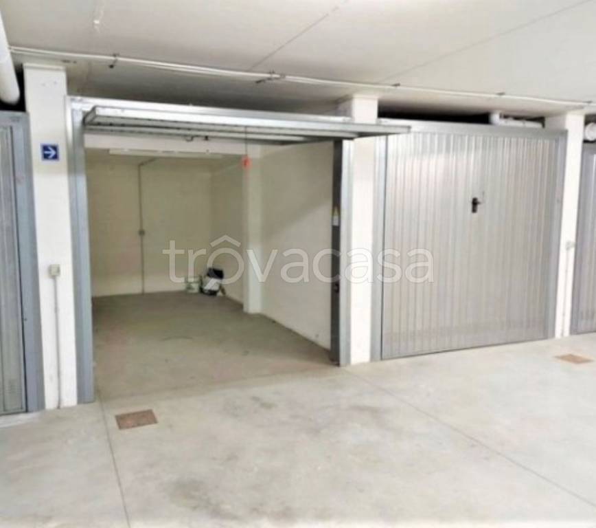 box auto in vendita a Cervia