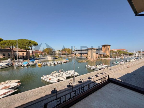appartamento in vendita a Cervia in zona Milano Marittima