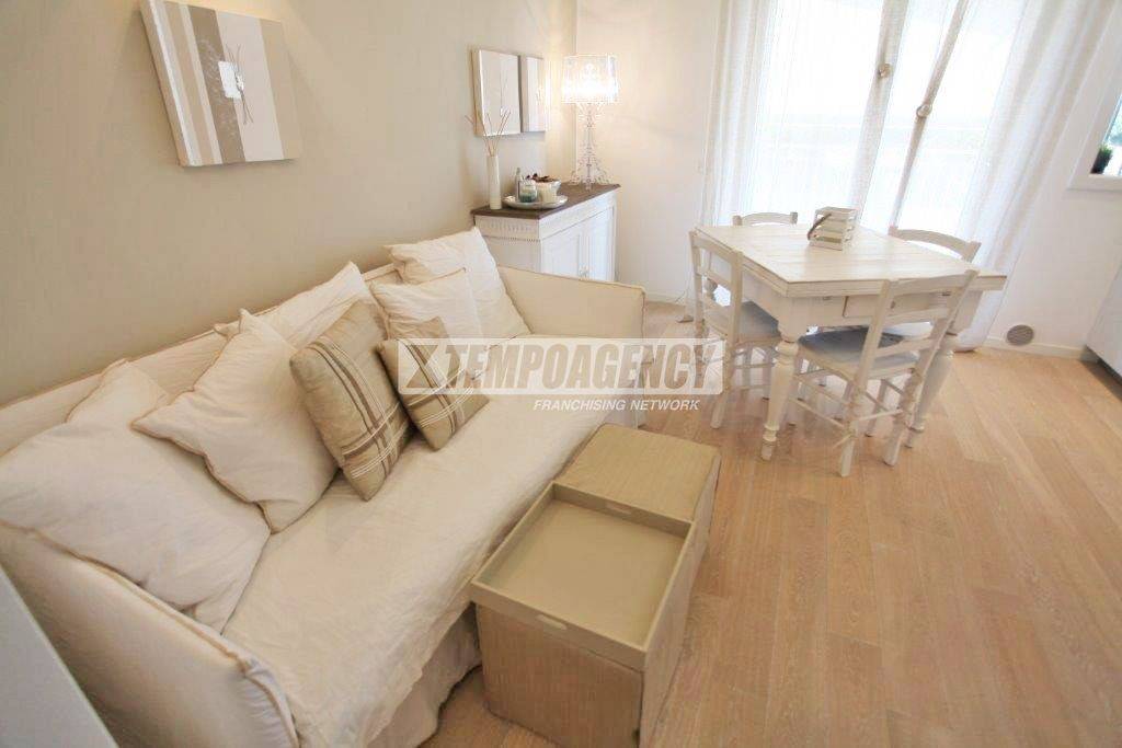 appartamento in vendita a Cervia in zona Pinarella