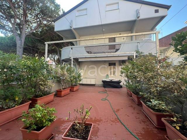 appartamento in vendita a Cervia in zona Milano Marittima