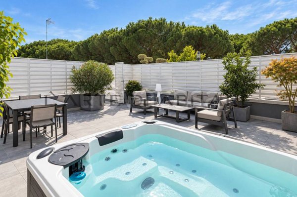 appartamento in vendita a Cervia in zona Milano Marittima