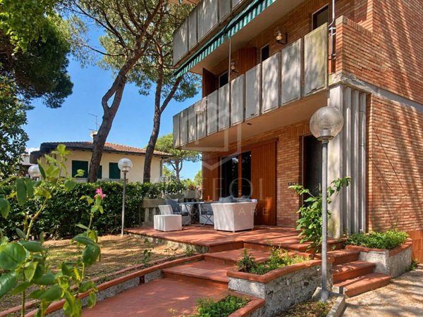 casa indipendente in vendita a Cervia in zona Milano Marittima