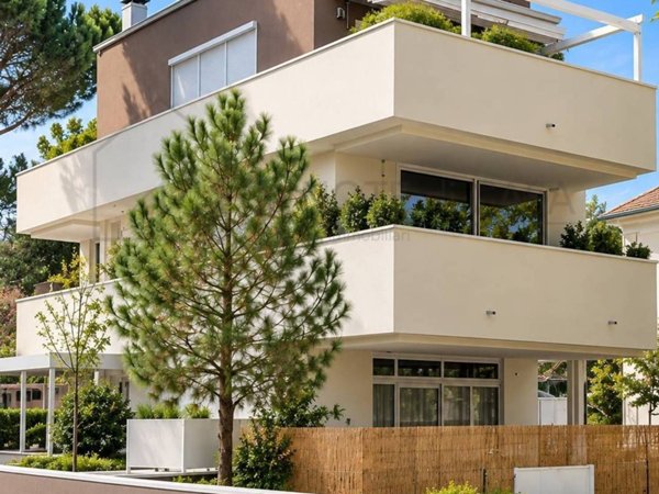 appartamento in vendita a Cervia in zona Milano Marittima