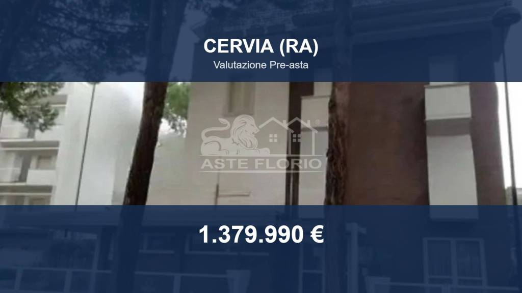 negozio in vendita a Cervia in zona Milano Marittima