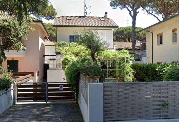 casa indipendente in vendita a Cervia in zona Milano Marittima