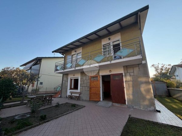 casa indipendente in vendita a Cervia in zona Terme