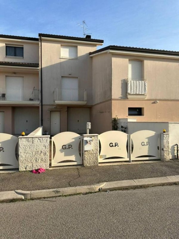 casa indipendente in vendita a Conselice