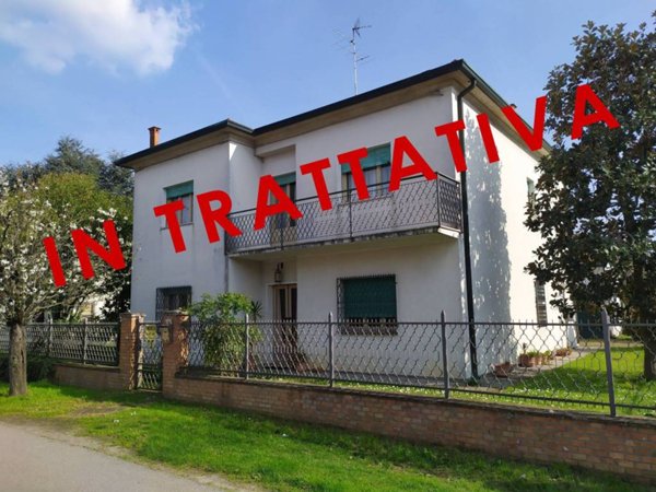 casa indipendente in vendita a Conselice in zona Lavezzola