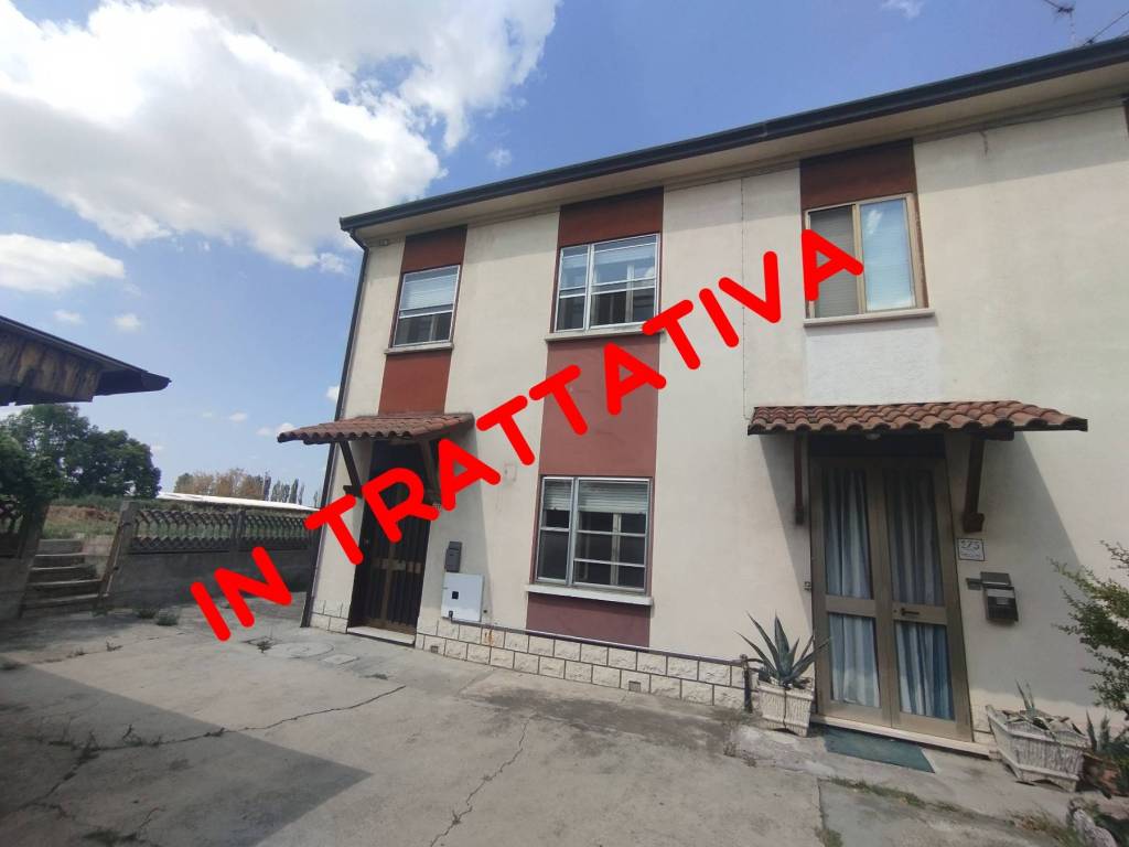 casa indipendente in vendita a Conselice