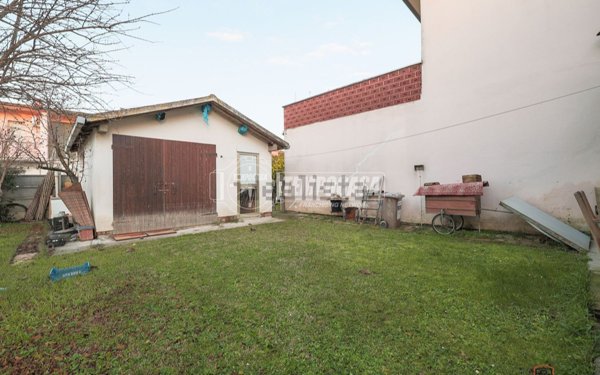 casa indipendente in vendita a Conselice