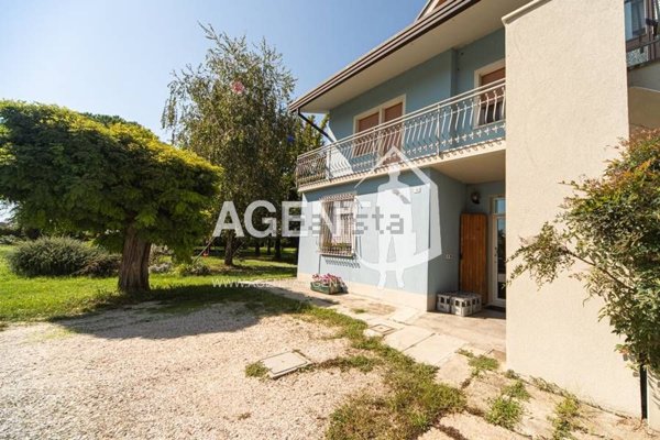 casa indipendente in vendita a Conselice