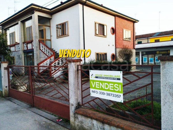 casa indipendente in vendita a Conselice