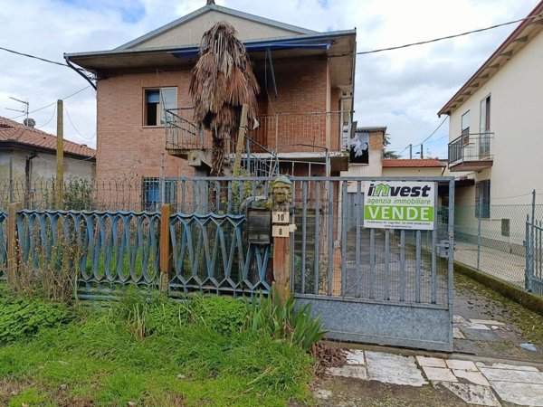 casa indipendente in vendita a Conselice