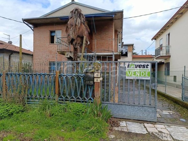 casa indipendente in vendita a Conselice