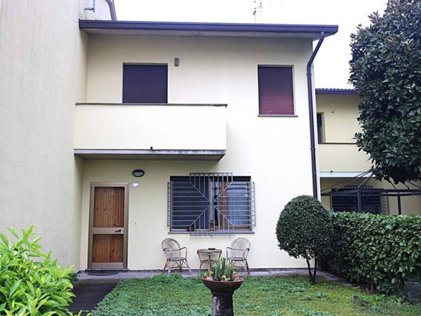 casa indipendente in vendita a Conselice