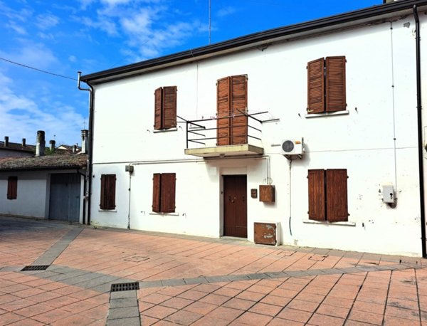 casa indipendente in vendita a Conselice