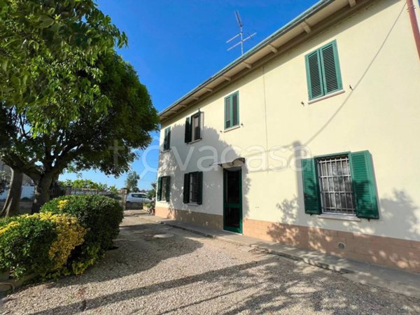 casa indipendente in vendita a Conselice in zona Lavezzola