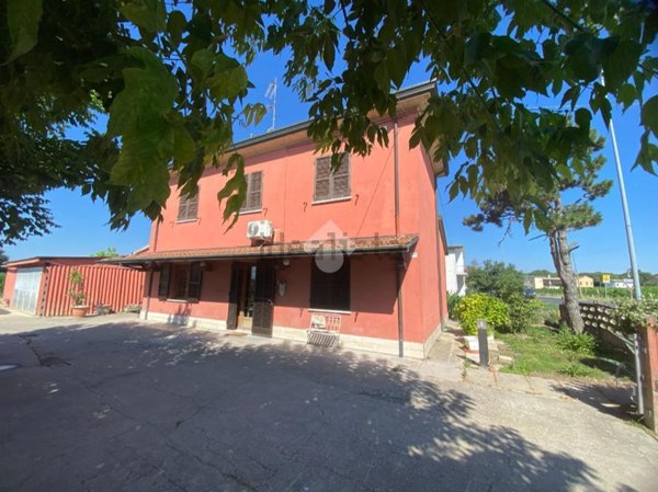 casa indipendente in vendita a Conselice