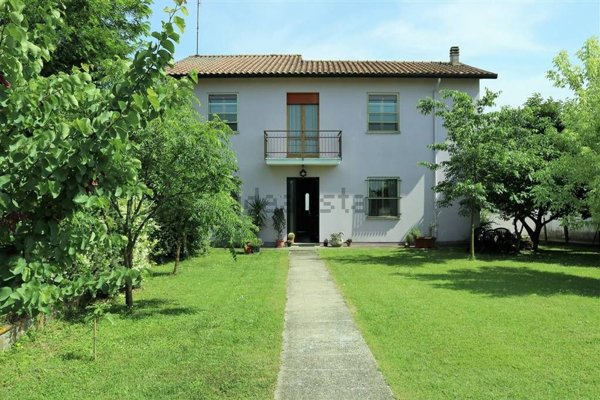 casa indipendente in vendita a Conselice