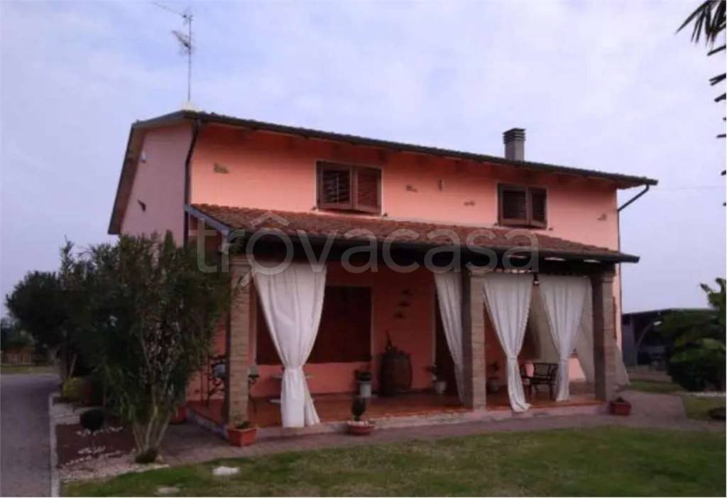 casa indipendente in vendita a Conselice