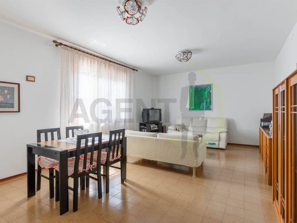 casa indipendente in vendita a Conselice
