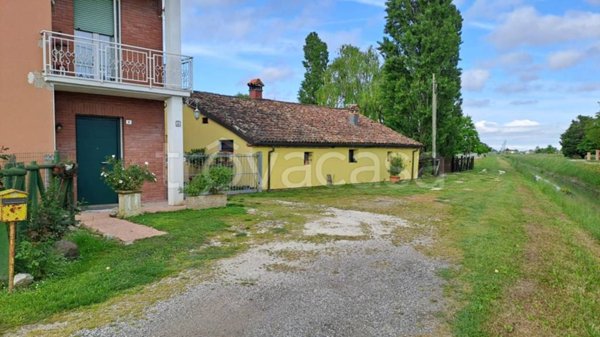 casa indipendente in vendita a Conselice