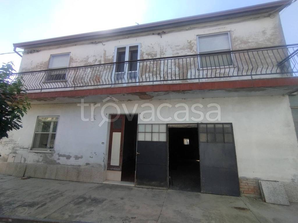 casa indipendente in vendita a Conselice