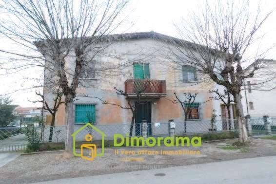 casa indipendente in vendita a Conselice