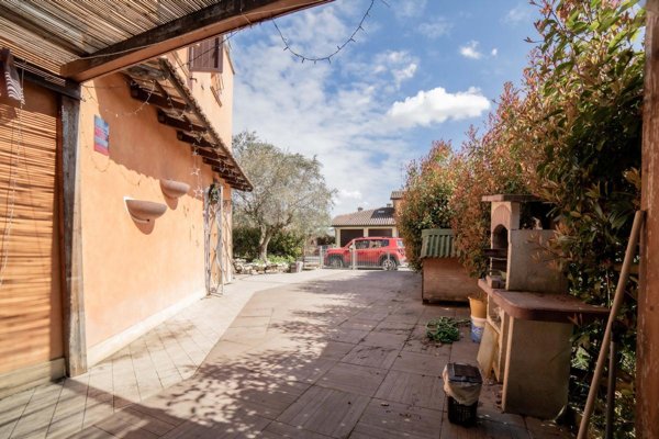 casa indipendente in vendita a Conselice