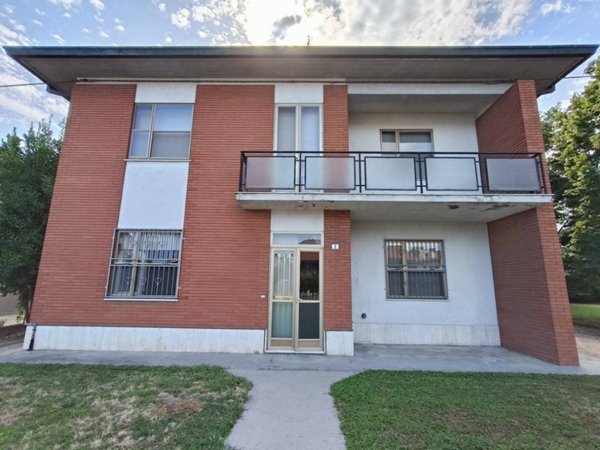 casa indipendente in vendita a Conselice in zona Lavezzola