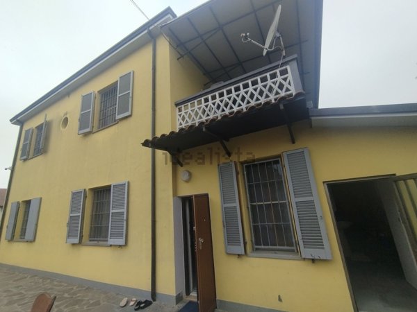 casa indipendente in vendita a Conselice